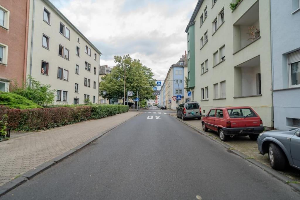 Wohnung Naehe Stadtzentrum Mit Wohnzimmer Und Kueche Koblenz  Luaran gambar